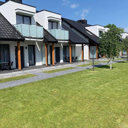 Domki Amber House จวีร์ซีโน ภายนอก รูปภาพ